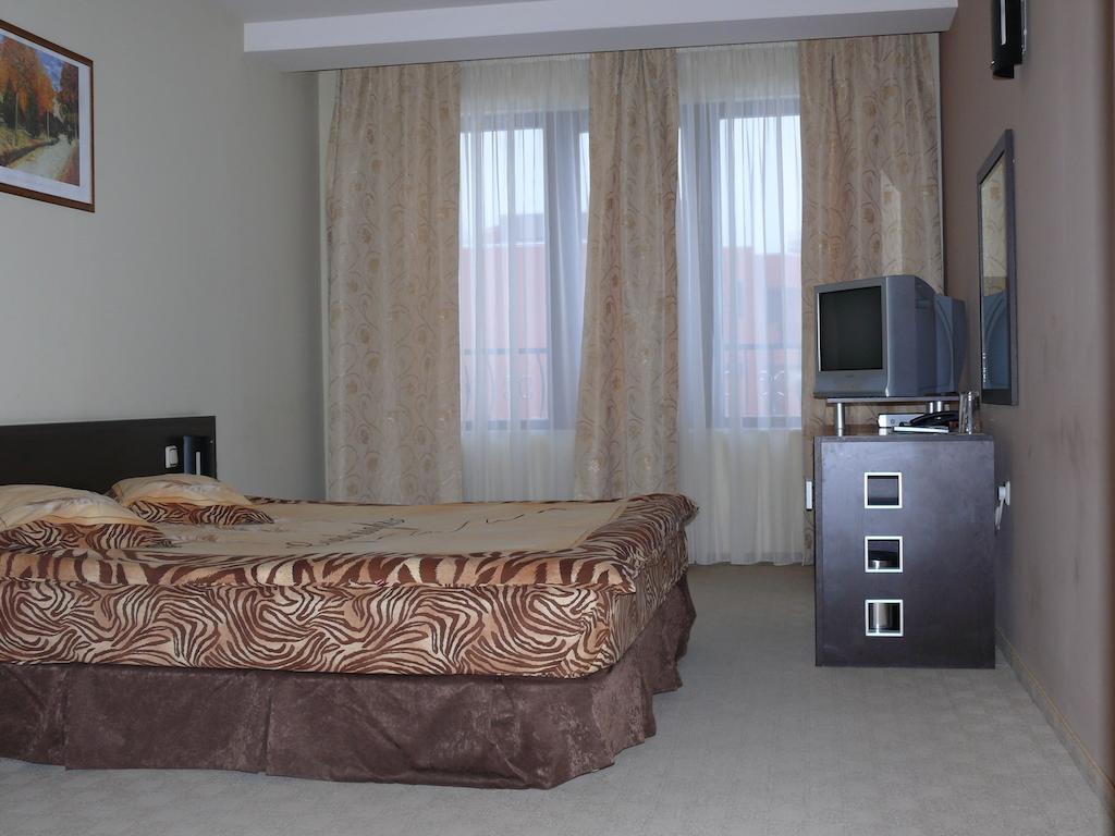 Hotel Brilliantin Sliven Δωμάτιο φωτογραφία